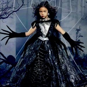 Chasing Fireflies Queen Spider Witch 6